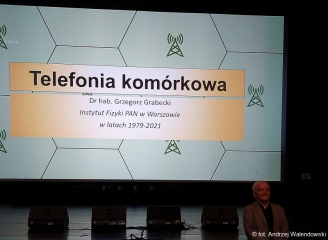 04.05.2022 r. Odbył sie wyklad w sali MOKiS-u Dra hab. Grzegorza Grabeckiego na temat: Telefonia komórkowa.