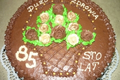tort-urodzinowy-na-85-lat