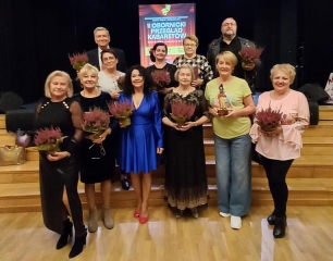 19.10.2023 r.  Grupa artystów sekcji teatralnej OUTW, brała udział  w II Obornickim Przeglądzie  Kabaretów.